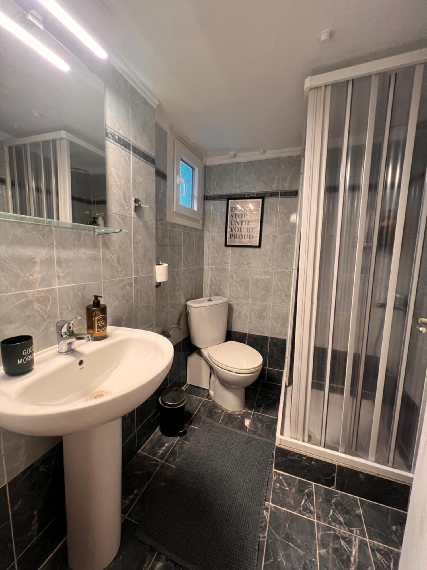 Meraki Luxury City Center Apartment Салоники Экстерьер фото